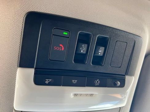 Used 2023 Nissan Pathfinder Platinum w/ Lighting Package (N93) FWD image 27