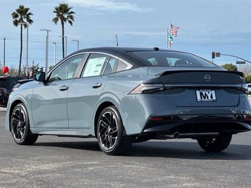 New 2026 Nissan Sentra SR w/ Floor Mat Package image 6