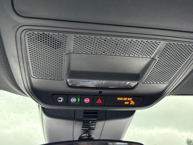 Used 2024 Chevrolet Traverse Z71 w/ LPO, Floor Liner Package AWD/4WD image 26