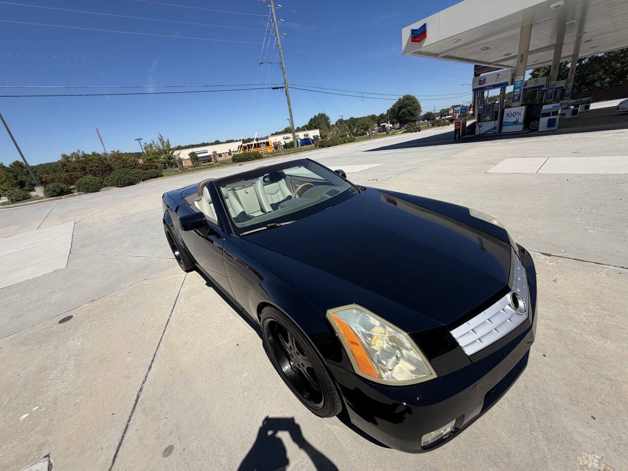Used 2004 Cadillac XLR RWD image 21