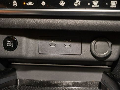 Certified 2024 Nissan Rogue SV w/ SV Premium Package image 17