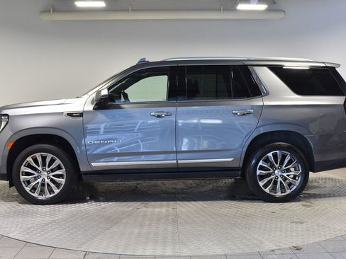 Used 2021 GMC Yukon Denali w/ Denali Premium Package image 2