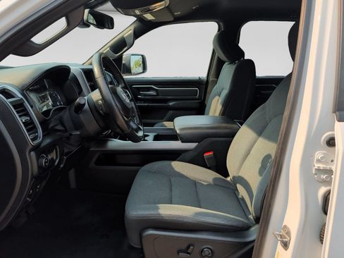 Used 2019 RAM 1500 Big Horn AWD/4WD image 16