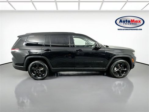 Used 2023 Jeep Grand Cherokee L Laredo image 10