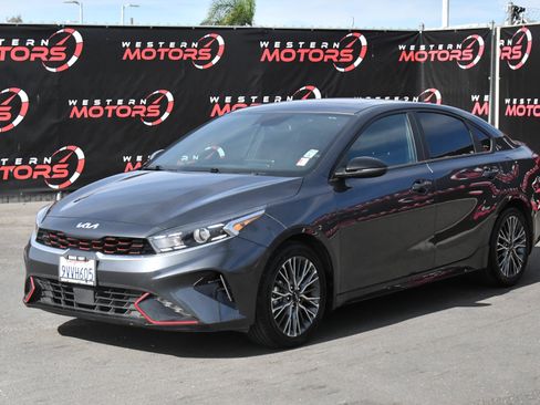 Used 2024 Kia Forte GT-Line w/ GT-Line Premium Package FWD image 3
