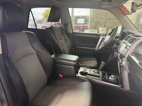 Used 2016 Toyota 4Runner SR5 Premium AWD/4WD image 30