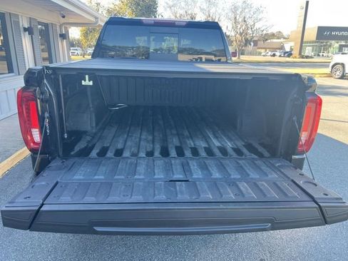 Used 2023 GMC Sierra 1500 AT4 w/ AT4 Preferred Package image 11