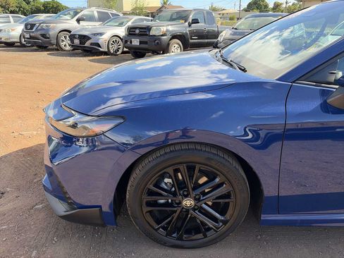 Used 2025 Toyota Camry SE FWD image 18