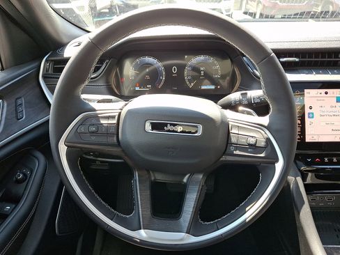 New 2026 Jeep Grand Cherokee Limited AWD/4WD image 15