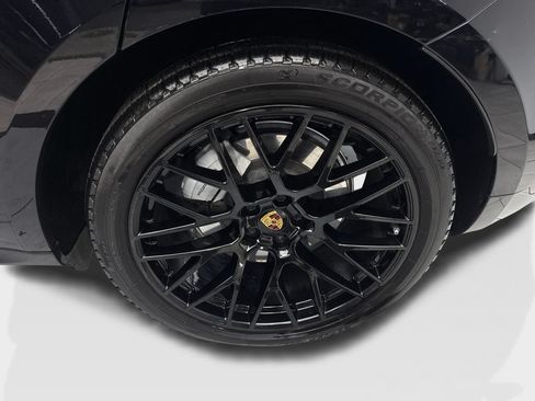 Used 2020 Porsche Macan Turbo AWD/4WD image 87