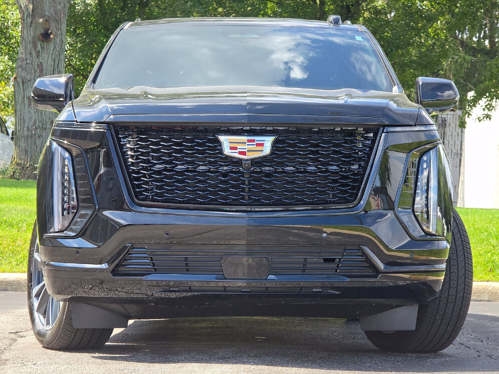 Certified 2026 Cadillac Escalade ESV Sport w/ Touring Package AWD/4WD image 18