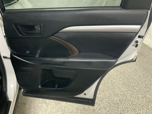 Used 2018 Toyota Highlander Plus image 43