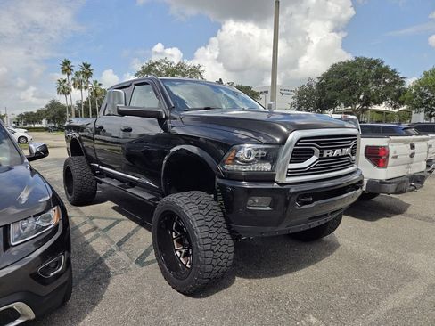 Used 2018 RAM 2500 Limited AWD/4WD image 2