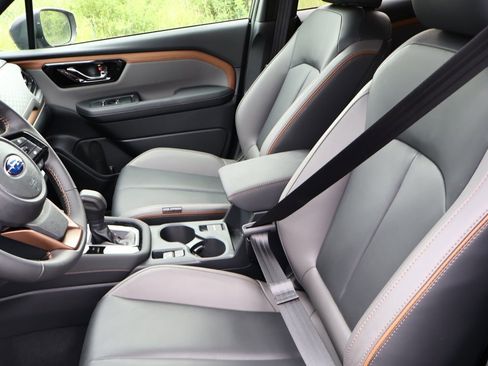 Used 2025 Subaru Forester Sport image 15