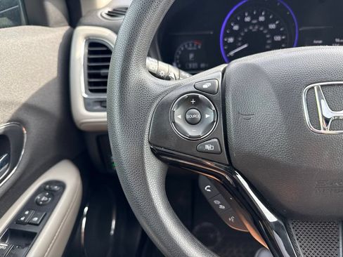Used 2019 Honda HR-V EX image 17