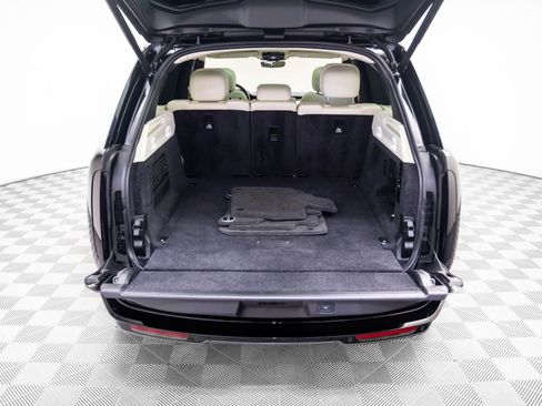 Used 2023 Land Rover Range Rover SE image 27