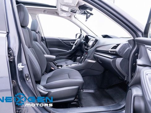 Used 2024 Subaru Forester Premium image 48