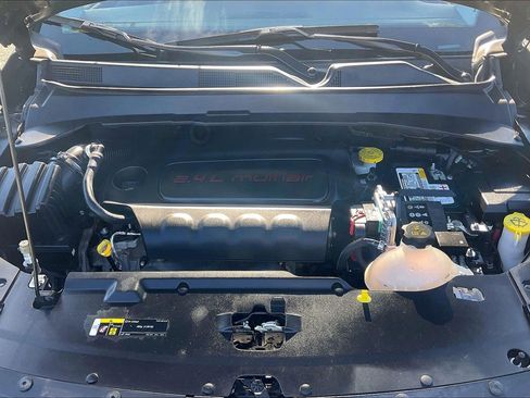 Used 2022 Jeep Compass Limited image 9