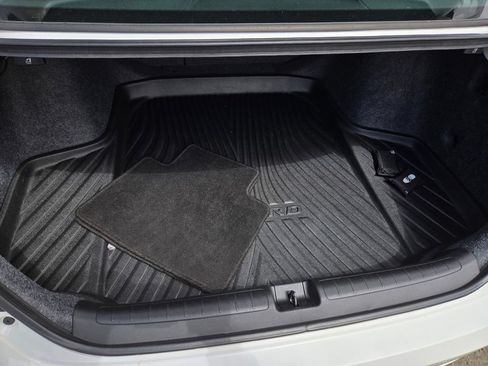 Used 2021 Honda Accord EX-L image 33