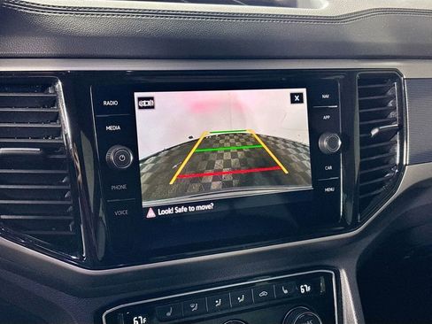 Used 2023 Volkswagen Atlas Cross Sport SEL R-Line image 17