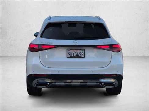 Used 2024 Mercedes-Benz GLC 300 4MATIC image 7