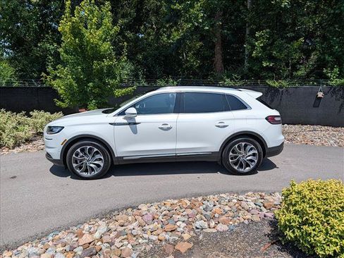 Used 2021 Lincoln Nautilus Reserve w/ Equipment Group 201A AWD/4WD image 2