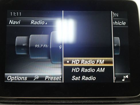 Used 2018 Mercedes-Benz GLS 450 4MATIC image 30