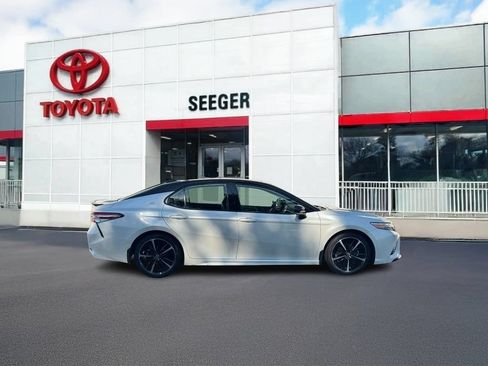 Used 2020 Toyota Camry XSE FWD image 2