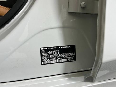 Certified 2025 BMW 330i Sedan w/ Premium Package RWD image 33