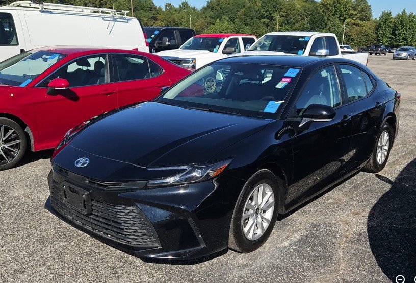 Used 2026 Toyota Camry LE FWD image 1
