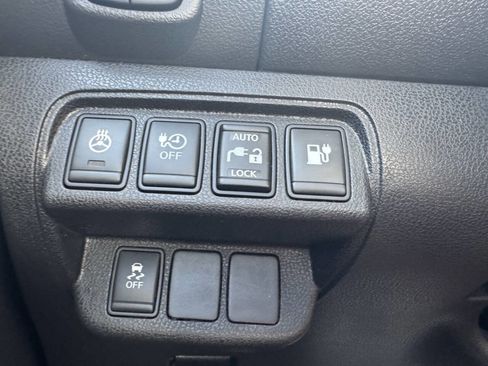 Used 2015 Nissan Leaf S w/ Charge Package image 27