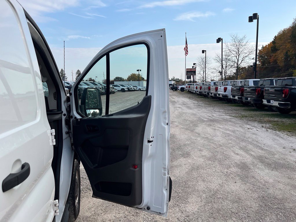 Used 2020 Ford Transit 250 Low Roof RWD image 34