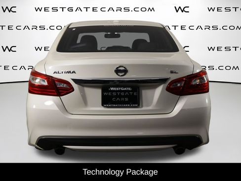 Used 2017 Nissan Altima 2.5 SL w/ Technology Package image 4