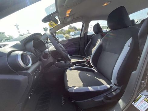 Used 2025 Nissan Versa S FWD image 16
