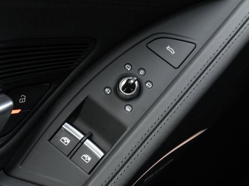 Used 2020 Audi R8 V10 performance image 19