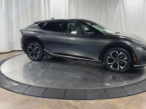 Certified 2023 Kia EV6 Wind w/ Wind Technology Package image 3