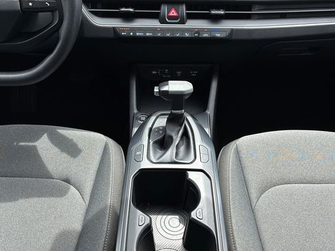 Used 2025 Kia K4 FWD image 23