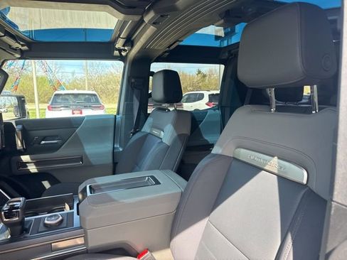 Used 2024 GMC Hummer EV 3X image 15
