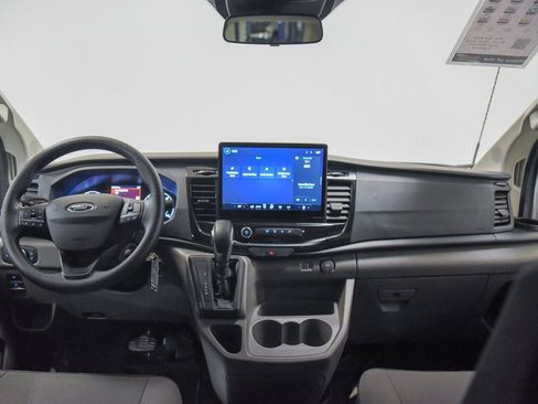 Used 2023 Ford Transit 350 XLT image 29