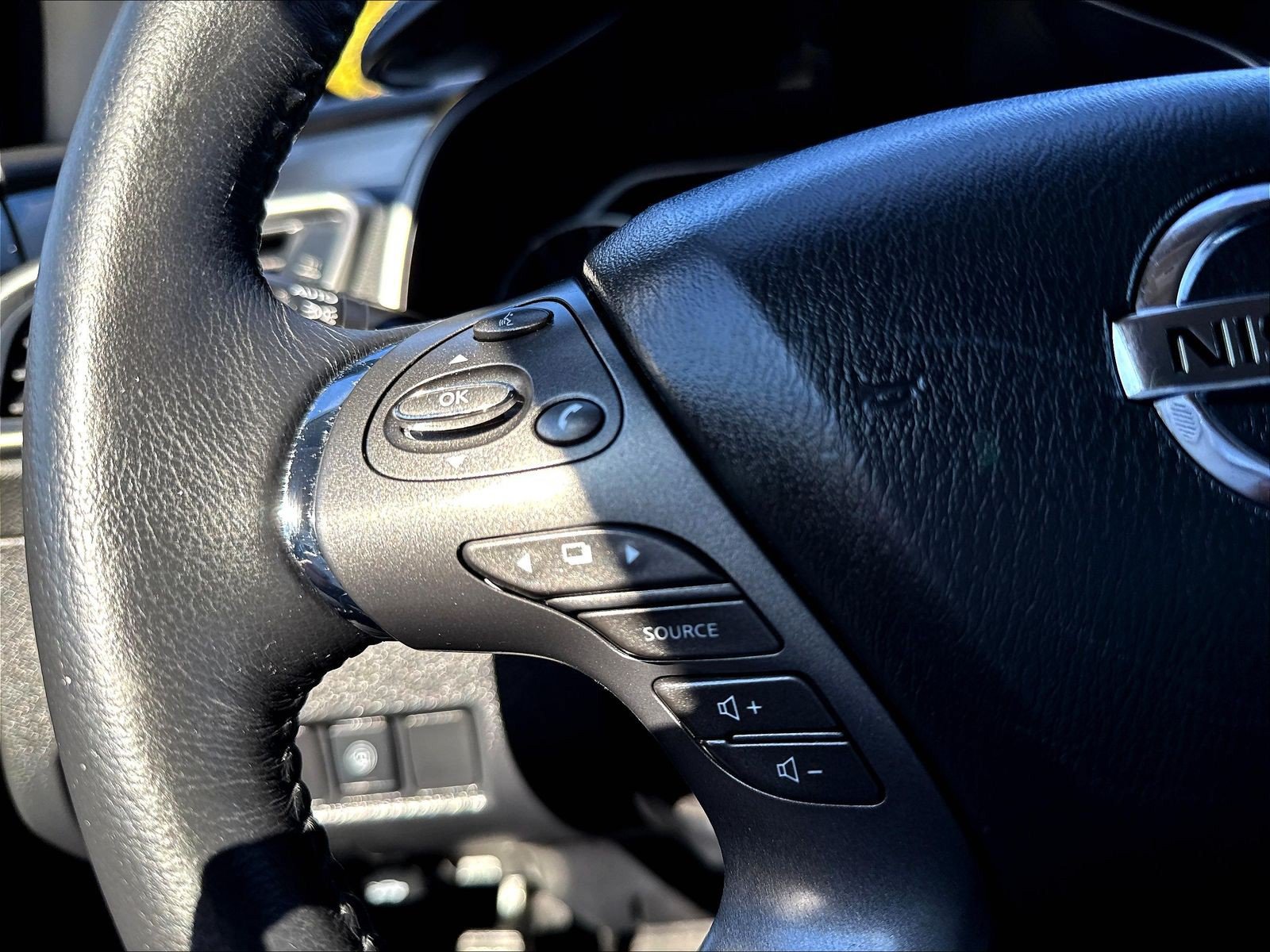 Used 2020 Nissan Murano SV AWD/4WD image 13