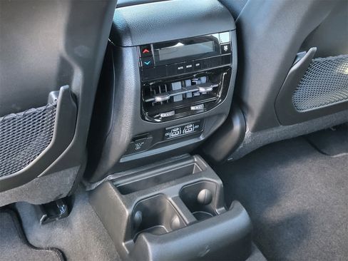 New 2025 Jeep Grand Cherokee L Altitude image 20