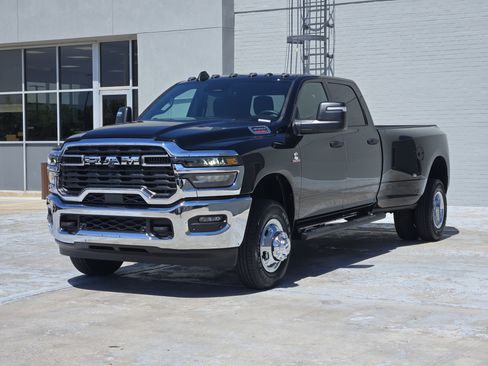 New 2026 RAM 3500 Tradesman image 2