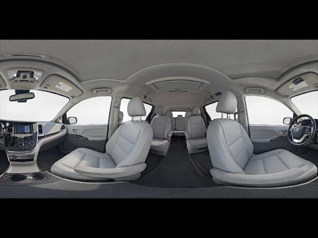 Certified 2020 Toyota Sienna XLE Premium w/ Carpet Mat Package AWD/4WD image 9