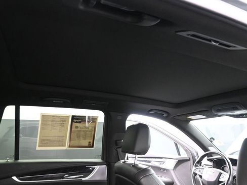 Used 2023 Cadillac XT6 Premium Luxury image 18