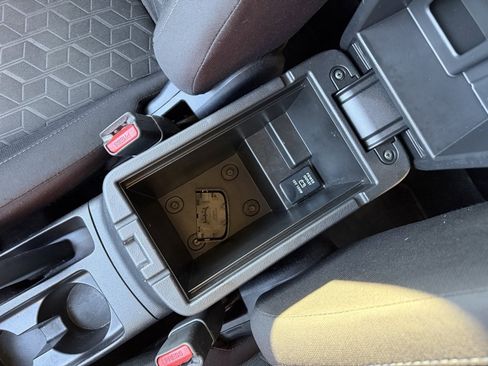 Used 2021 Mitsubishi Outlander Sport SE image 25