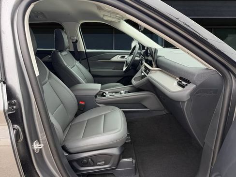 New 2026 Ford Explorer Active w/ Active Comfort Package AWD/4WD image 15