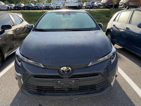 Used 2024 Toyota Corolla LE FWD image 3