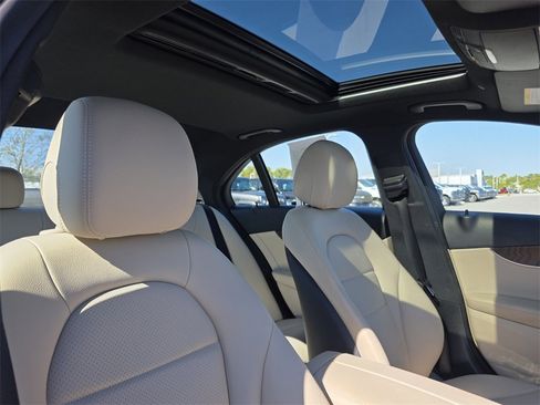Used 2019 Mercedes-Benz C 300 C 300 image 11