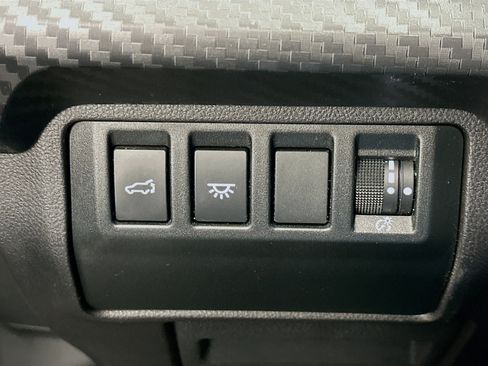 Used 2023 Subaru Ascent Premium w/ Convenience Package AWD/4WD image 17