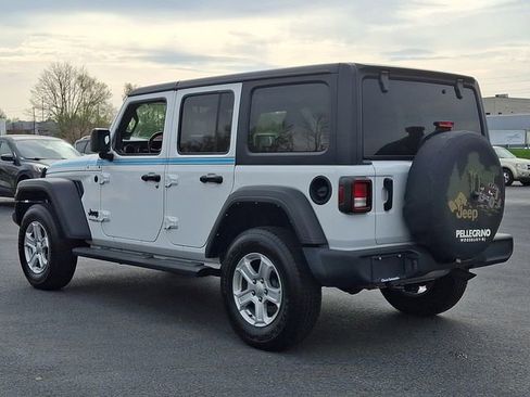 Used 2022 Jeep Wrangler Unlimited Sport AWD/4WD image 7